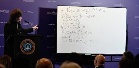 El presidente Javier Milei dará el próximo lunes una “masterclass” sobre las Islas Malvinas a diputados y senadores nacionales de La Libertad Avanza (LLA). Los detalles.