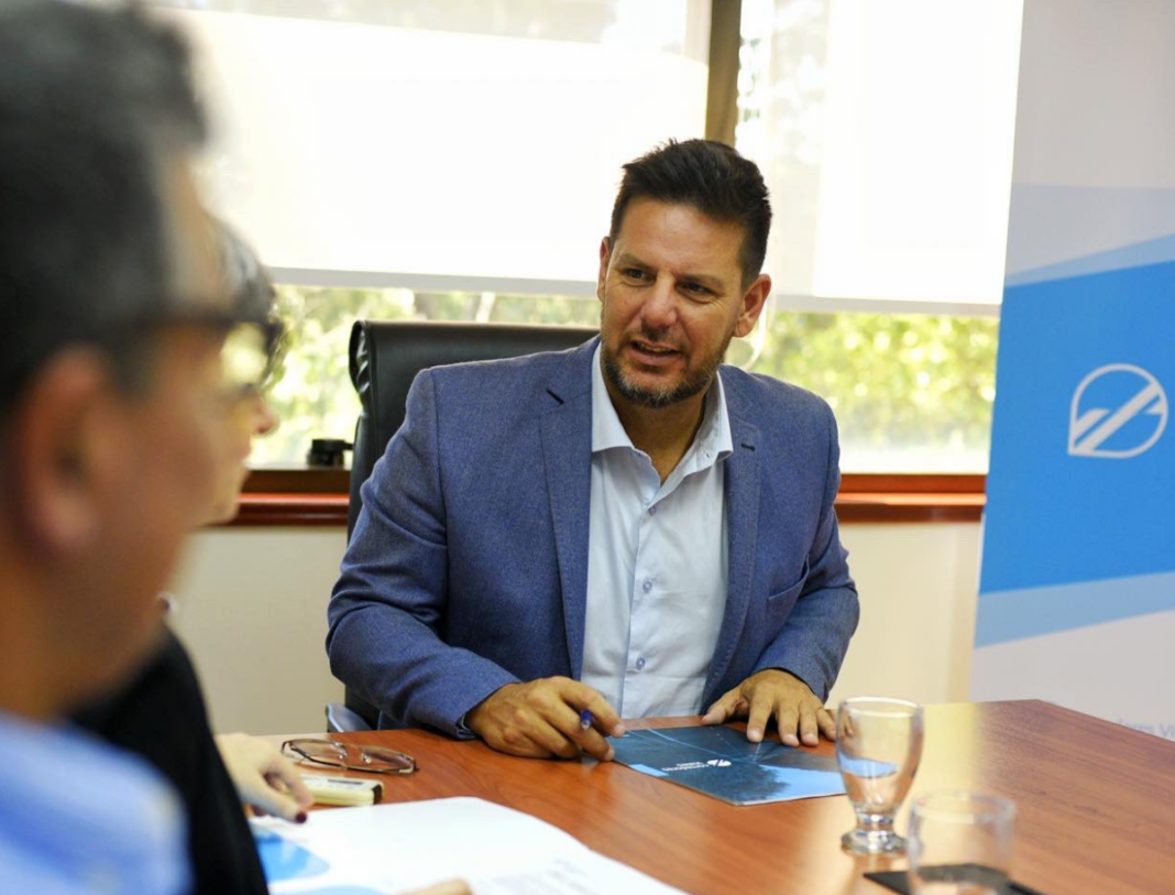 El bloque libertario dialoguista del Senado bonaerense le pidió informes a Gonzalo Atanasof por el nuevo impuesto al juego online para crear una caja política.