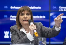 Bullrich volvió a cuestionar el ritmo de la recuperación económica: “La velocidad me preocupa muchísimo” La jefa del bloque libertario en el Senado, Patricia Bullrich, volvió a dar declaraciones filosas con el Gobierno, al expresar su preocupación por “el ritmo de la recuperación económica”.