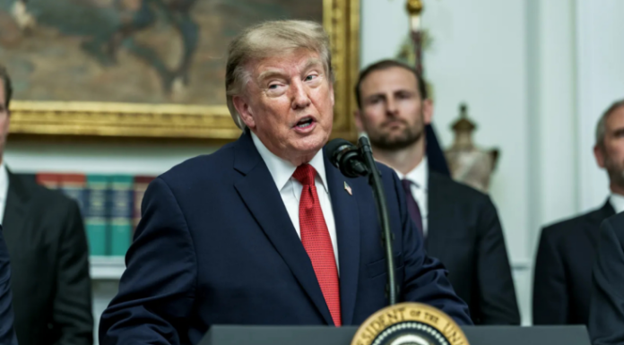 Trump advirtió que un conflicto entre Argentina y Reino Unido por Malvinas sería un “potencial desastre” El presidente de los Estados Unidos, Donald Trump, volvió a referirse a la disputa entre Argentina y Reino Unido por las Malvinas, y no descartó una intervención.