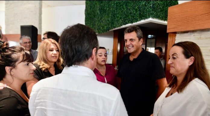 El massismo desembarcó en Pergamino para fortalecer su armado en el interior bonaerense Referentes del Frente Renovador se reunieron en Pergamino para analizar la realidad de la región, fortalecer el trabajo en el interior bonaerense y avanzar en una agenda común.