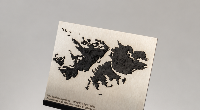 El Senado respaldó una iniciativa para entronizar la imagen de las Malvinas en el recinto El Senado bonaerense respaldó la iniciativa del libertario Luciano Olivera para entronizar la imagen de las Malvinas en la Cámara alta.