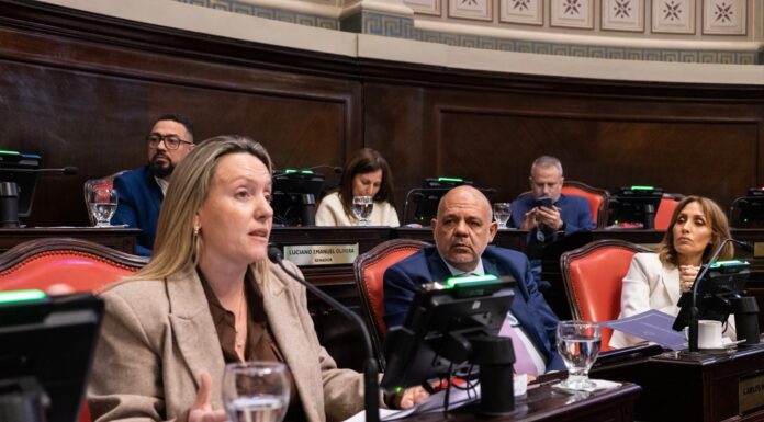 Martínez anticipó una demanda judicial contra el proyecto de La Cámpora para Chapadmalal La senadora marplatense Cecilia Martínez adelantó una posible demanda judicial contra el proyecto de La Cámpora para que la Provincia recupere el complejo Chapadmalal.