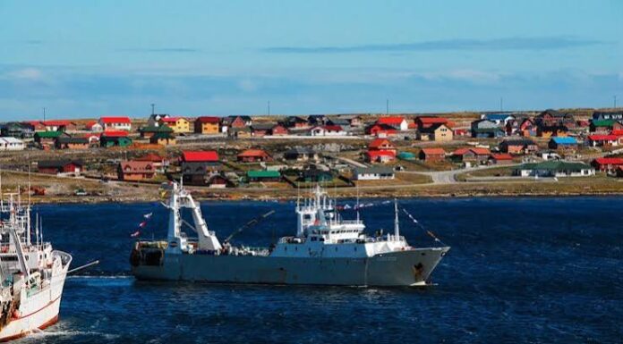 El Gobierno envió a Diputados el proyecto para endurecer penas a quienes exploten recursos en Malvinas Con la firma de Javier Milei, el Gobierno envió a la Cámara de Diputados el proyecto para endurecer las penas a quienes exploten recursos en Malvinas.