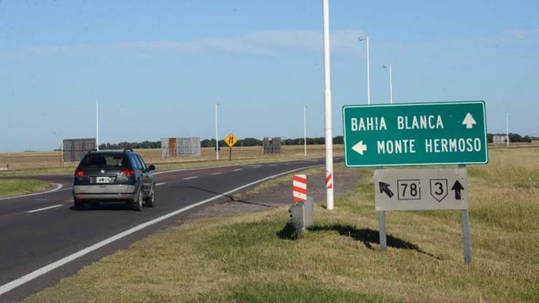En la previa de la visita de Javier Milei a Bahía Blanca, el diputado lilito Andrés De Leo renovó el reclamo por el estado de las rutas.