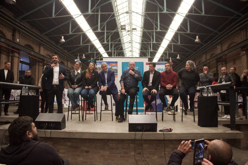 El Primer Congreso Regional de Industria, Comercio y Emprendedurismo reunió en la Universidad Nacional de Lanús (UNLa) a empresas, cooperativas, cámaras y organismos bonaerenses.