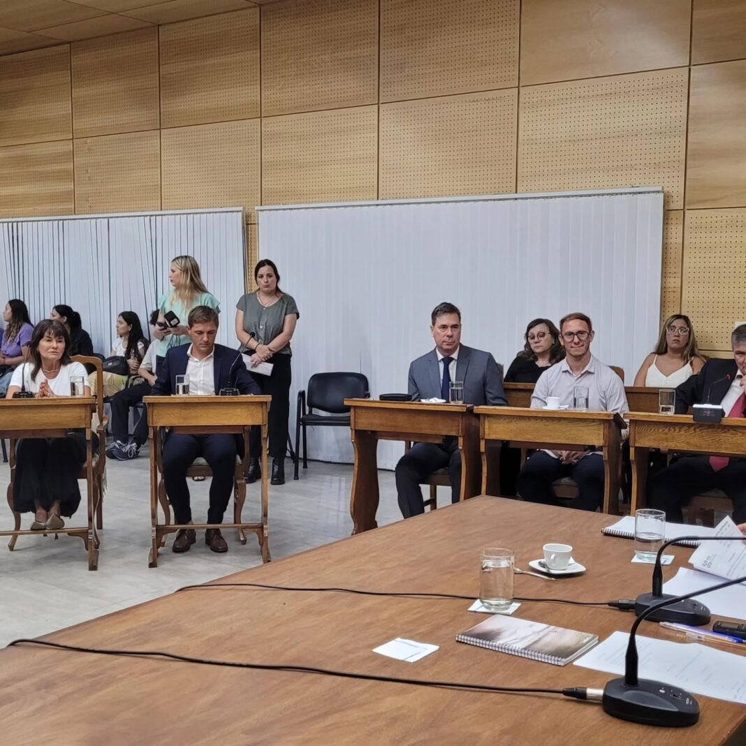 El Concejo Deliberante de Lincoln aprobó una comunicación para instar a la Legislatura a tratar leyes destinadas a la protección de usuarios sobreendeudados.