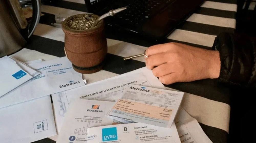 El Juzgado en lo Contencioso Administrativo N° 1 de Bahía Blanca resolvió este viernes frenar los aumentos de luz en la provincia de Buenos Aires y ordenó devolver lo cobrado.