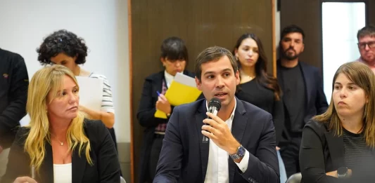 El diputado bonaerense, Valentín Miranda, reclamó por el tratamiento de la Ley Nacional de TDA/TDAH en el Congreso.