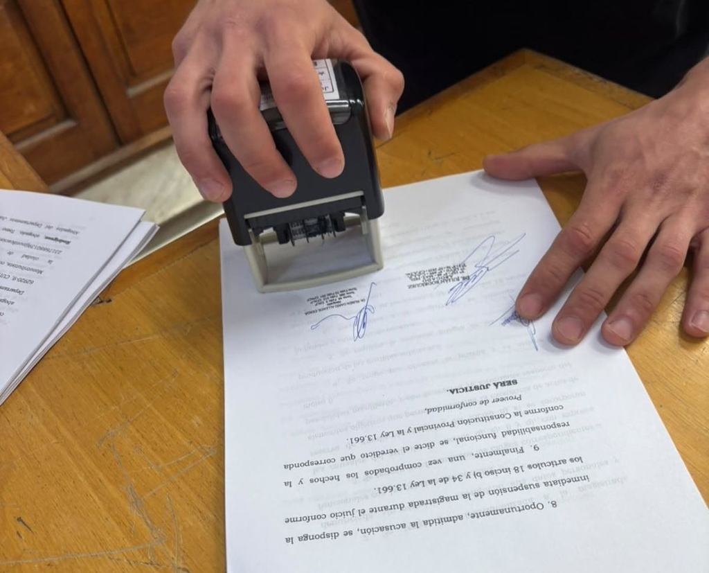 Dirigentes bonaerenses de La Libertad Avanza (LLA) formalizaron el pedido de juicio político contra la jueza que suspendió el Régimen Penal Juvenil en la provincia de Buenos Aires.