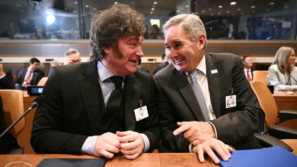 Javier Milei junto al canciller Pablo Quirno durante su participación en la Asamblea General de las Naciones Unidas.