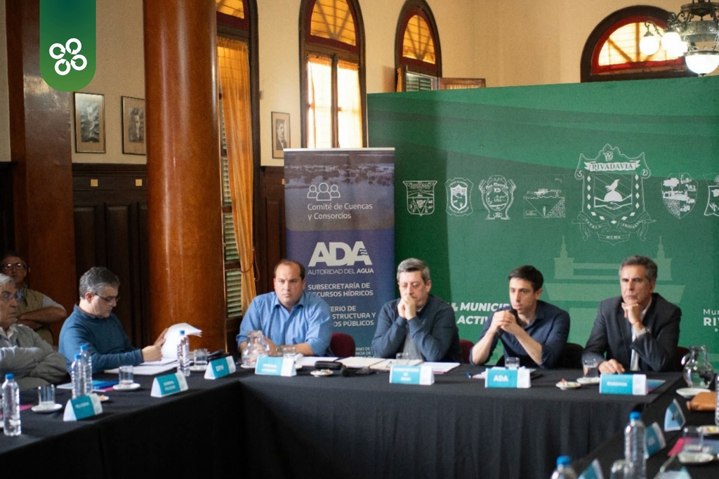 El intendente de Trenque Lauquen, Francisco Recoulat, reunió al Comité Regional de la Cuenca Hídrica del Rio Salado para coordinar acciones ante la llegada de El Niño.