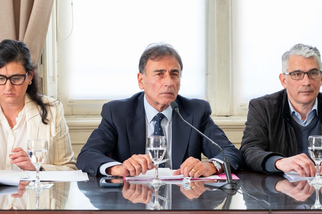 El titular de la comisión de Legislación General, Rubén Eslaiman.