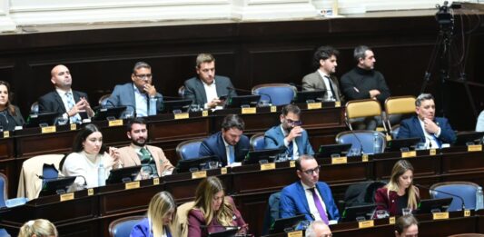 Diputados de La Libertad Avanza adelantaron su rechazo a la ampliación del Tribunal de Apelación Fiscal y a las leyes sobre endeudamiento familiar.