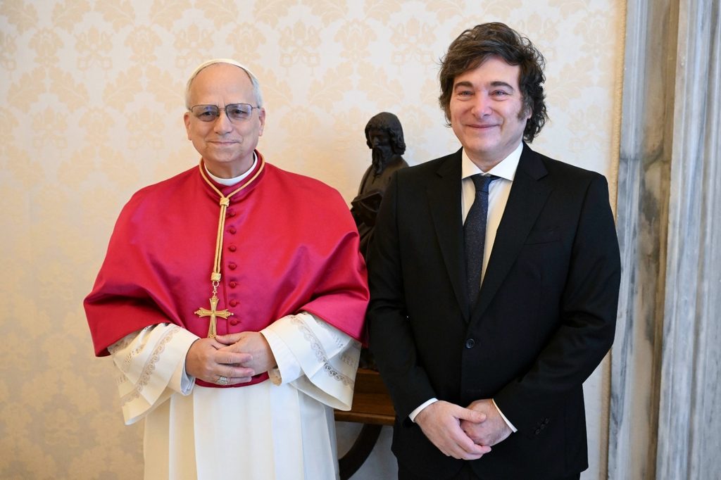 Javier Milei recibirá al Papa en Ezeiza y tendrá un encuentro bilateral a solas en Casa Rosada.