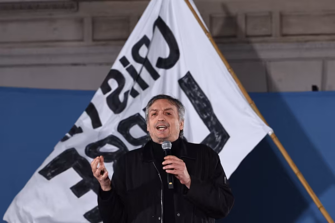 La Cámpora reunió a sus principales referentes en Mar del Plata, donde Máximo Kirchner llamó a “volver” y dejó señales rumbo a 2027.