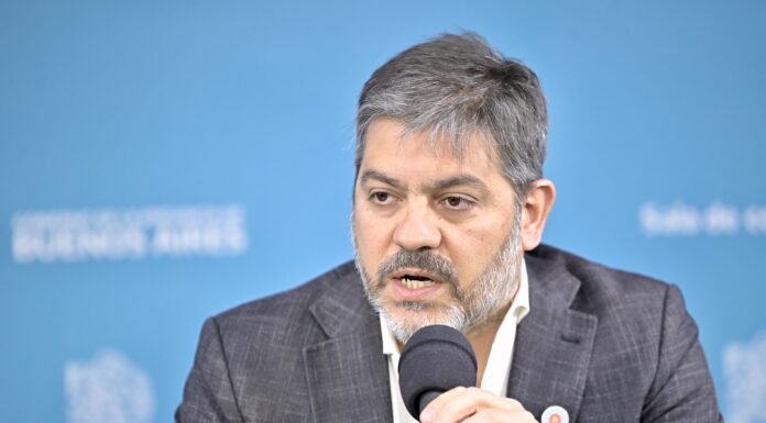 Bianco: “Si Milei le devolviera los recursos a la Provincia tendríamos más obra pública” Carlos Bianco apuntó una vez más contra el Gobierno de Javier Milei por los recursos que le debe a la provincia de Buenos Aires.