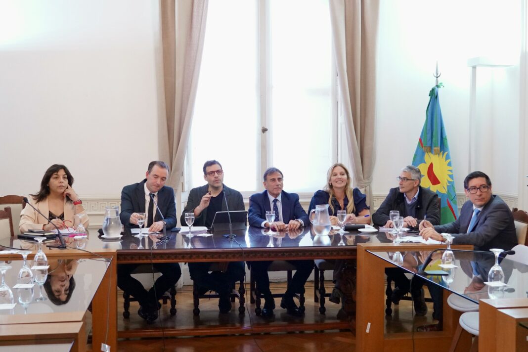 Diputados terminó modificando en comisiones la ley para reformar el Tribunal Fiscal de Apelaciones. Chau ampliación de cargos, hola aumento de la tasa.