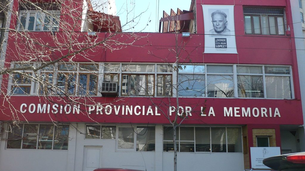 Con la aprobación de la ley en Diputados, el Ejecutivo bonaerense deberá reglamentar y capacitar a los funcionaros en materia de DDHH. 