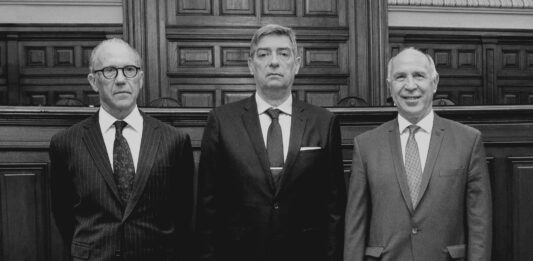 Diputados bonaerenses de distintos espacios políticos salieron en bloque a repudiar el fallo de la Corte Suprema de Justicia por la Ley de Tierras.