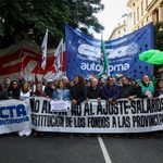 Octubre suma tres marchas contra el Gobierno por tierras, industria y universidades Octubre suma tres marchas contra el Gobierno por tierras, industria y universidades