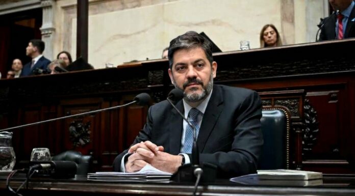 Piden que el Ministro de Gobierno rinda cuentas cada tres meses en la Legislatura bonaerense Diputados del PRO piden que el ministro de Gobierno vaya cada tres meses a la Legislatura bonaerense para presentar un informe de gestión al estilo del jefe de Gabinete nacional.