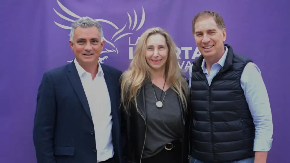 Pareja y Santilli, dos de los principales nombres del armado libertario en la provincia de Buenos Aires de cara a 2027.