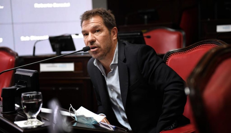 El Senado bonaerense convirtió en ley el proyecto de Germán Di Cesare para que Villa Gesell recupere la potestad de los pinares fundacionales. 