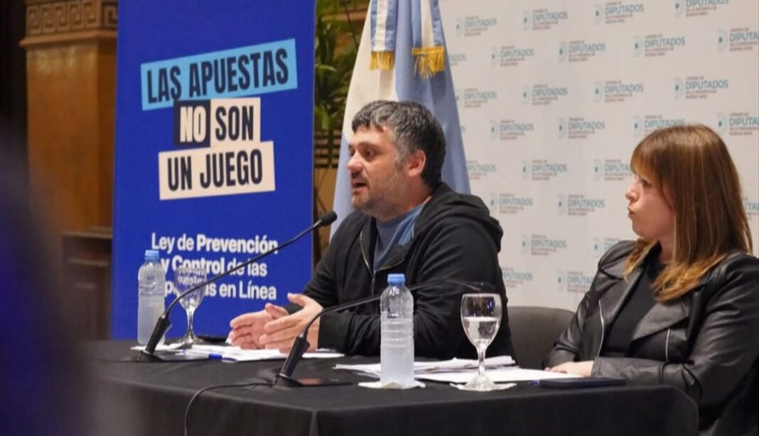 Diputados de La Cámpora apuran la media sanción de la mega ley contra las apuestas online. Debate en comisiones, militancia en territorio y cifras multimillonarias.