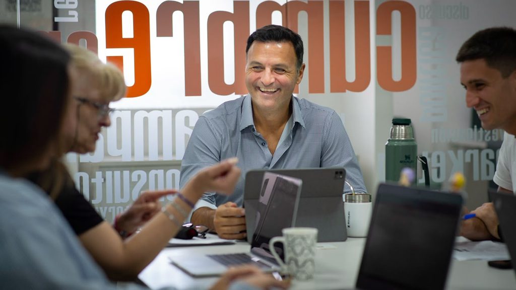 La Cumbre Mundial de Comunicación Política llega a la Argentina para analizar y antipar la próxima campaña presidencial. 