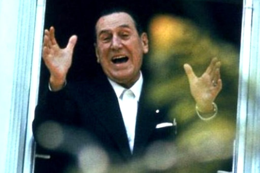 Juan Domingo Perón regresó a la Presidencia de la Nación en 1973, tras 18 años de proscripción, y falleció durante su tercer mandato, el 1° de julio de 1974.