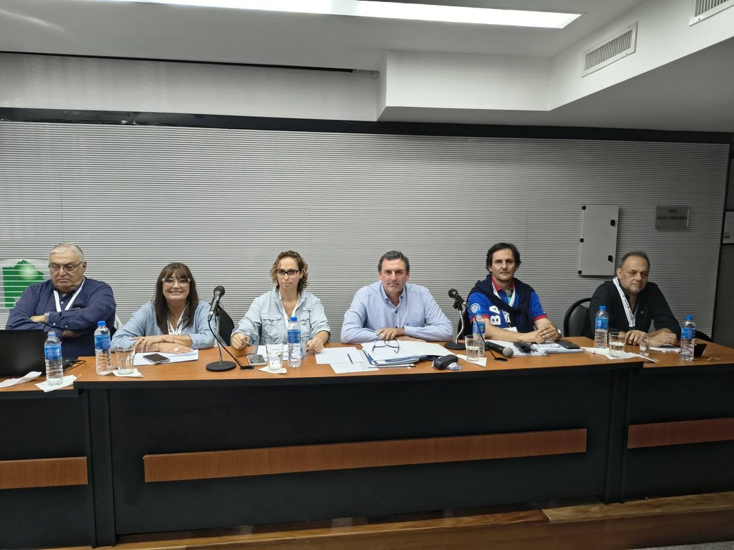 Un gremio de docentes bonaerenses reclamó al Ministerio de Trabajo la 