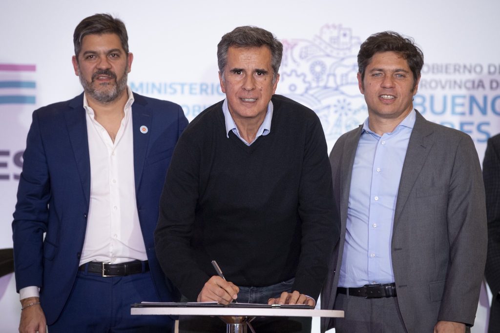 Kicillof cerrará su agenda de este viernes en Rivadavia, donde será recibido por el intendente Juan Martínez.
