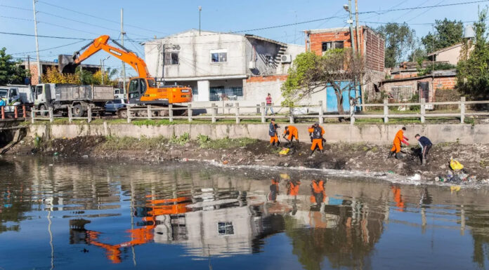 Mayra Mendoza apuntó contra Milei por los fondos que podrían financiar obras hídricas Mayra Mendoza cruzó a Javier Milei por recursos del RIGI y el Banco Central que podrían financiar obras claves para el Conurbano.