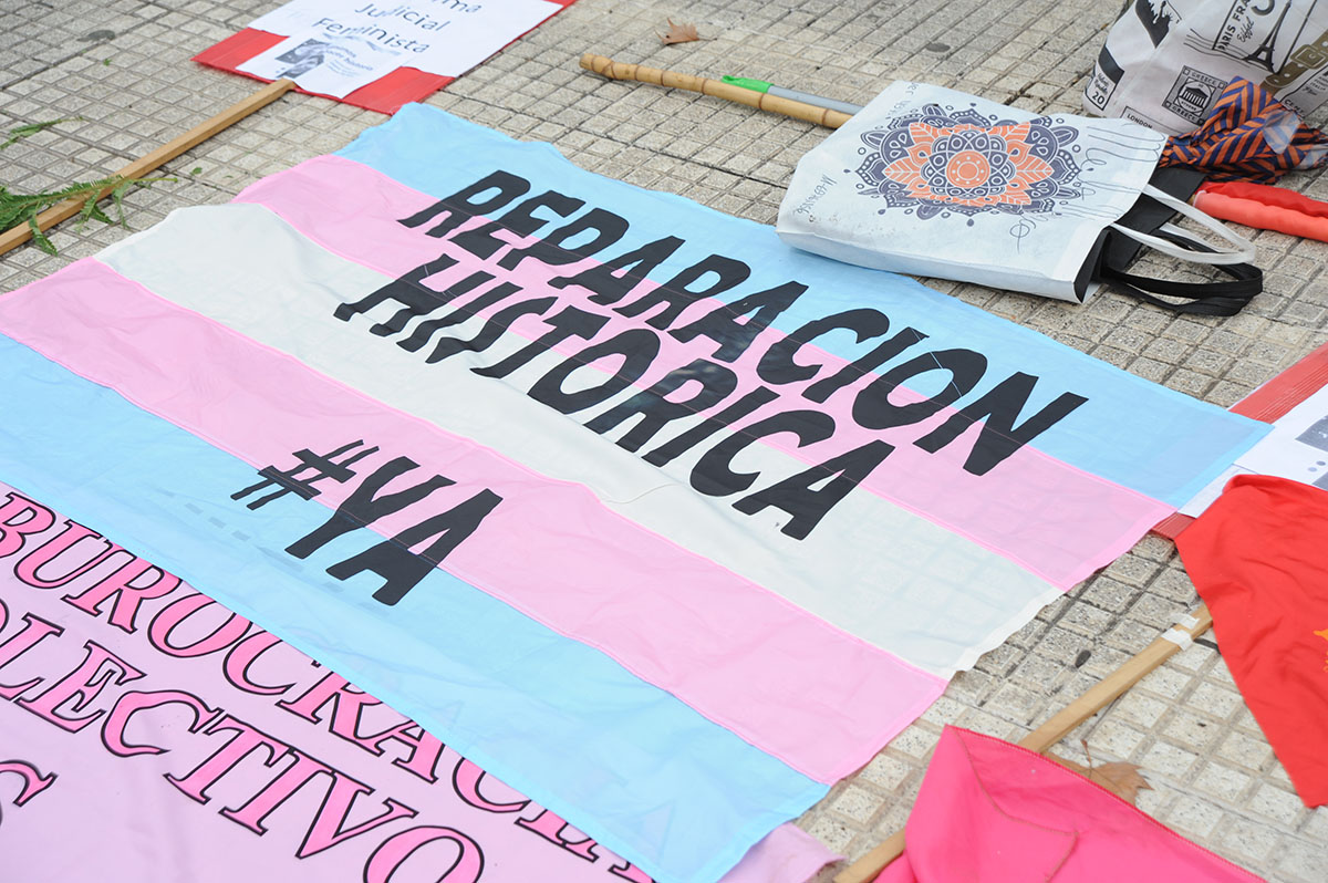 El proyecto busca saldar una deuda histórica con las personas travestis y trans que sufrieron persecución y criminalización por su identidad de género.