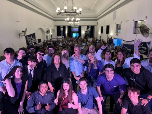 Pareja y Santilli encabezan un congreso libertario en Morón con más de 1.000 jóvenes Con la presencia de legisladores provinciales y nacionales, este sábado se desarrollá en Morón el Congreso de la Juventud de La Libertad Avanza.